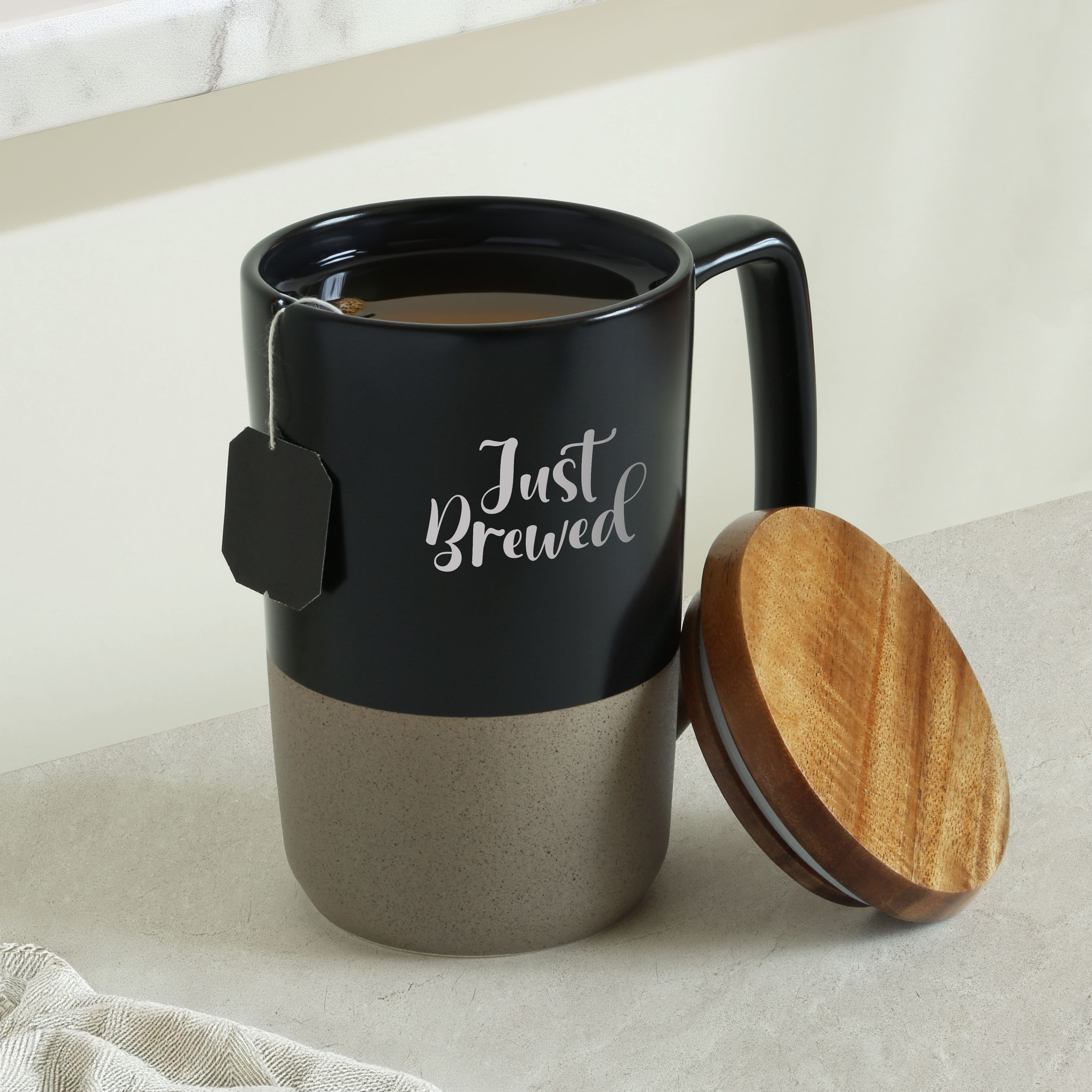 Valencia 16 Fl. Oz. Ceramic Mug With Lid - HPG Brands