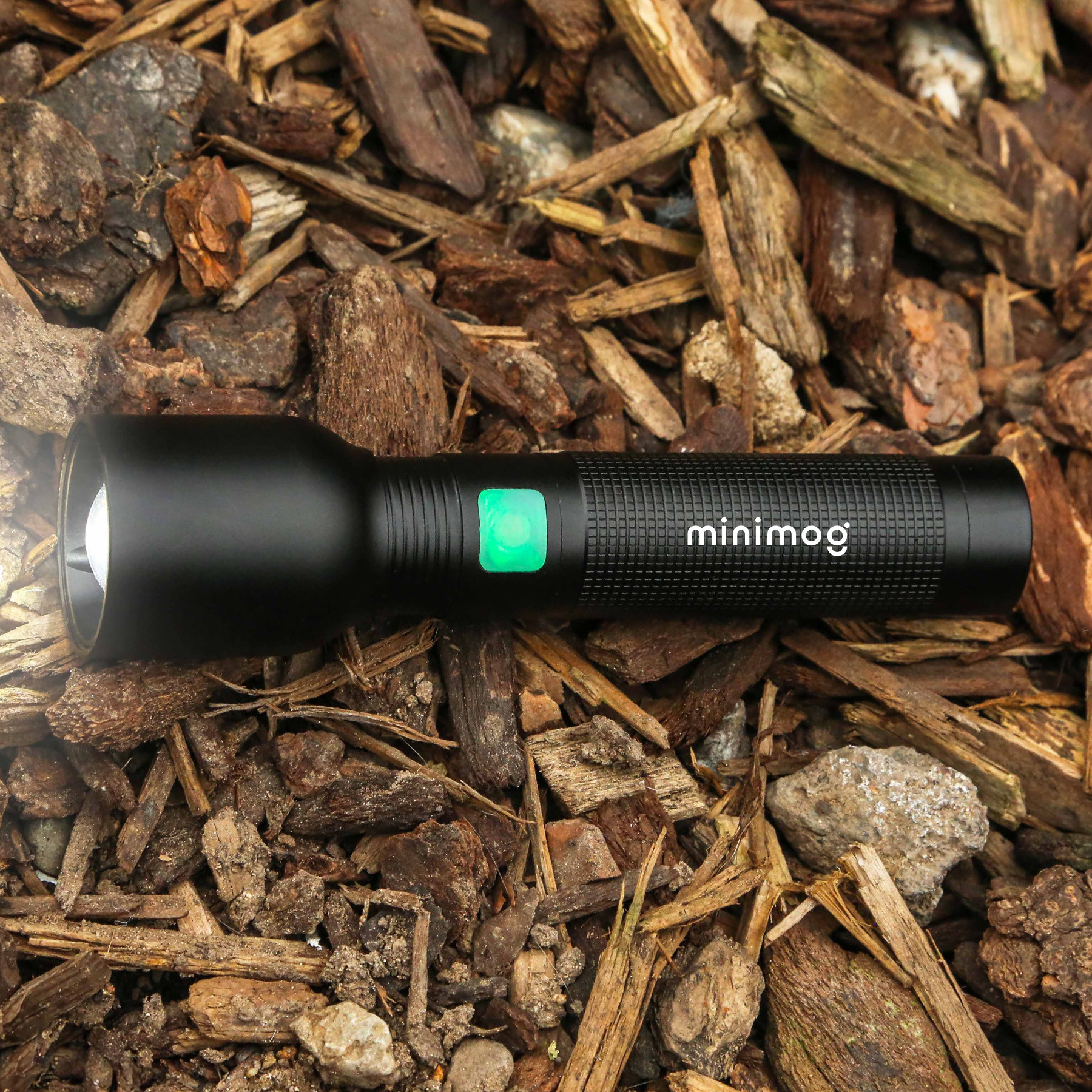 reNew Extreme Rechargeable Zoom Flashlight - HPG Brands