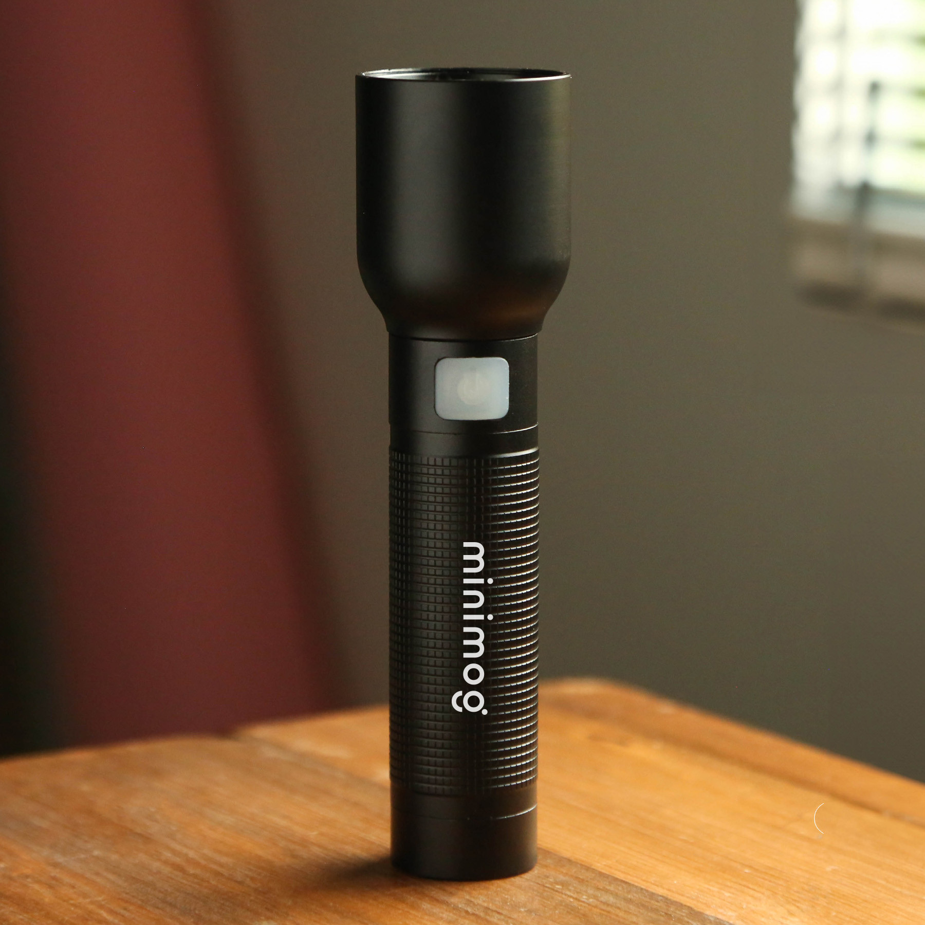 reNew Extreme Rechargeable Zoom Flashlight - HPG Brands