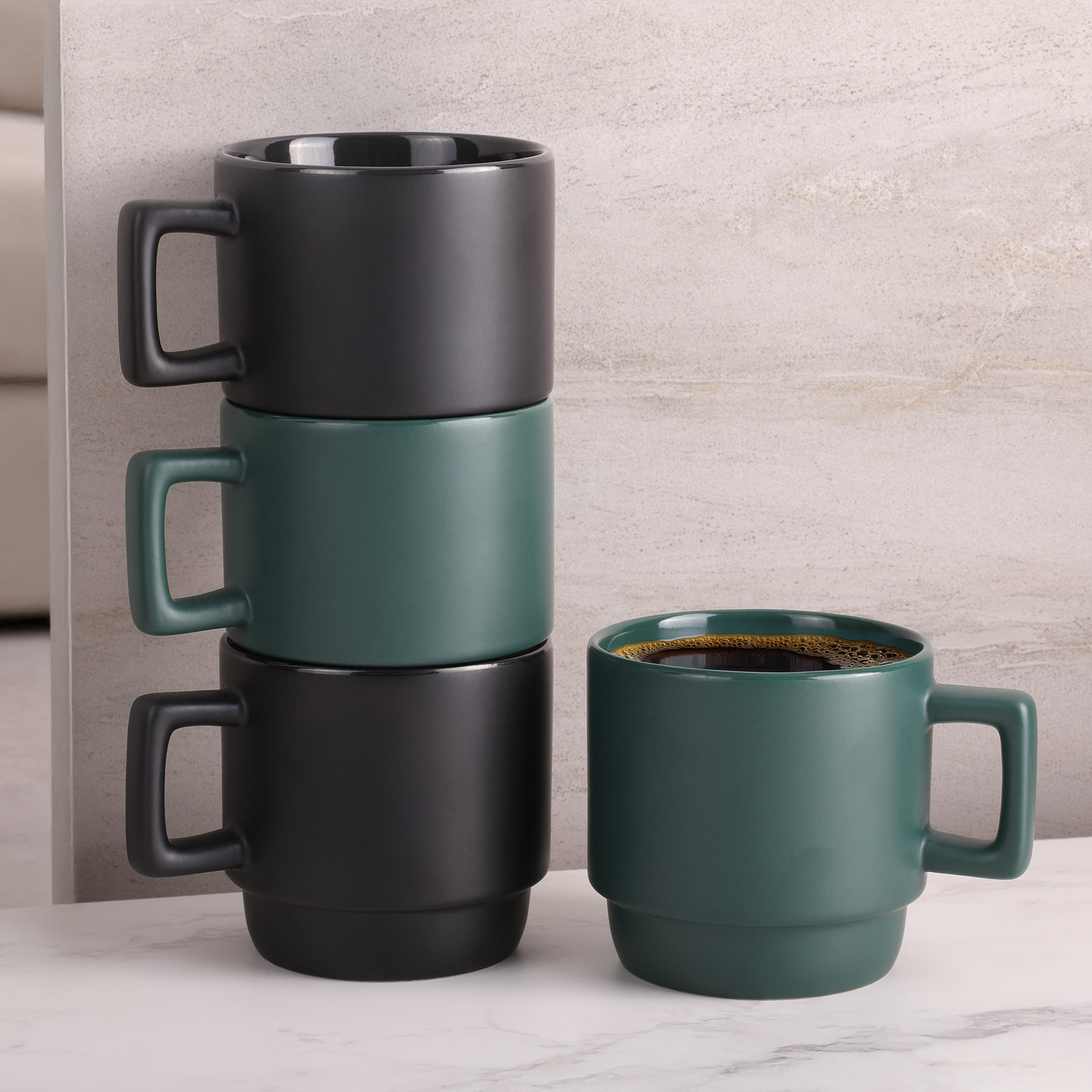 a coffee mug with lid Coffee Mug with Handle & Lid main image 0