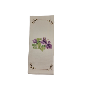 Tea Towel - Violets: Soft 100% cotton large white flour sack tea towel Carol Wilson designs. This tea towel by Carol Wilson Designs (American owned and American based) goes with any kitchen or table setting for afternoon tea. Matches many of our teaware and tea sets and can be found in many of our tea line boxed gift sets. Care instructions: Machine washable gentle cycle, color safe bleach only when needed. Tea Towel - Violets: Soft 100% cotton large white flour sack tea towel Carol Wilson designs. This tea towel by Carol Wilson Designs (American owned and American based) goes with any kitchen or table setting for afternoon tea. Matches many of our teaware and tea sets and can be found in many of our tea line boxed gift sets. Care instructions: Machine washable gentle cycle, color safe bleach only when needed.