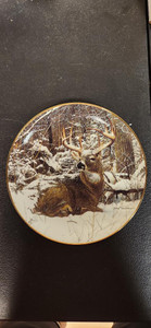 Collection Plate-
1992 WINTER STAG Collector Plate by Bob Travers PRIDE OF THE WILDERNESS Danbury Mint.
Beautiful Winter stag plate
Rich in color
Gold plated rim As you can see in the photos, the colors are vibrant and the attention to detail is nicely done making this plate a great gift choice or a nice addition for a collector. Collection Plate-
1992 WINTER STAG Collector Plate by Bob Travers PRIDE OF THE WILDERNESS Danbury Mint.
Beautiful Winter stag plate
Rich in color
Gold plated rim As you can see in the photos, the colors are vibrant and the attention to detail is nicely done making this plate a great gift choice or a nice addition for a collector.