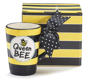 Details
Dishwasher safe/FDA approved/Microwave safe.
Hand-painted "Queen Bee" ceramic mug accented with raised bee design. Each mug is individually gift boxed.
4 1/2"H X 2 3/4"Opening. 13oz. Details
Dishwasher safe/FDA approved/Microwave safe.
Hand-painted "Queen Bee" ceramic mug accented with raised bee design. Each mug is individually gift boxed.
4 1/2"H X 2 3/4"Opening. 13oz.
