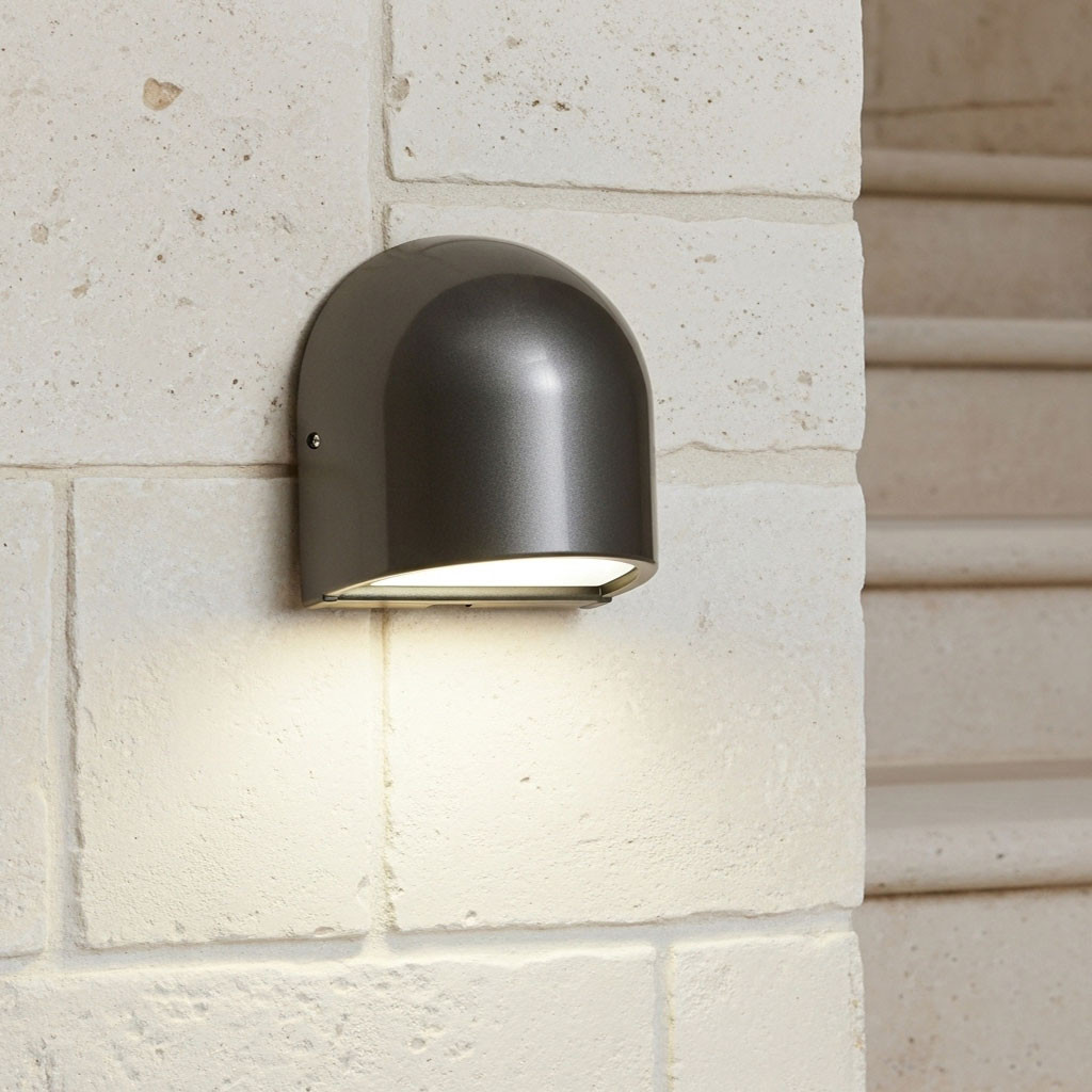 Single Direction Black Wall Light 12V IP54 3000K | Lighting Style