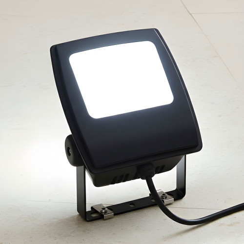 15W Flood Light LED Sleek 5000K 1200lm 198mm Black