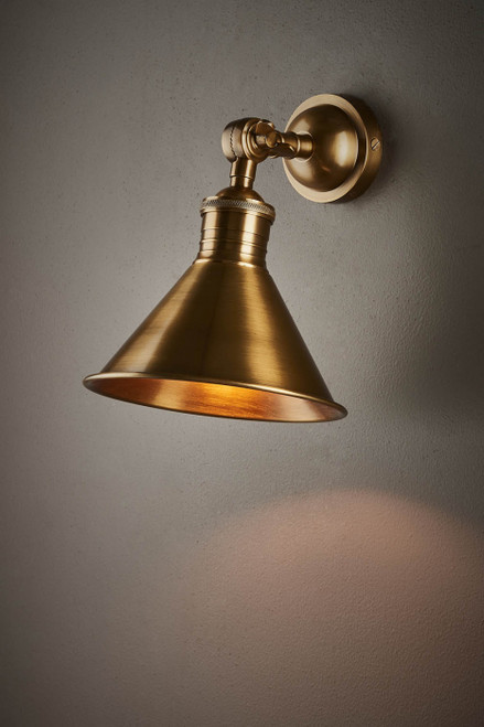Indoor Wall Light Antique Brass VTA