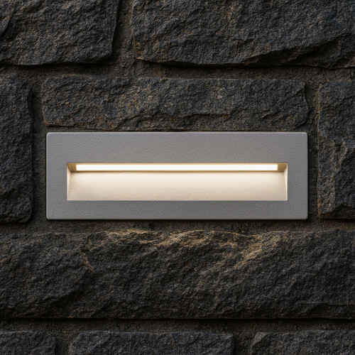 White Wall Light Vandal Resistant 8W 350lm IP65 IK08 5000K 226mm
