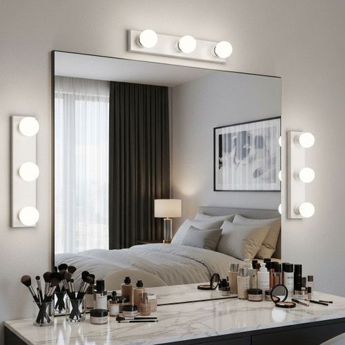 White Hollywood Square 3 Light Bar B22