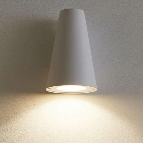 Balanced Wall Light White IP44