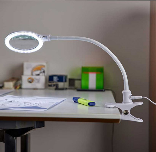 Versatile White LED Magnifying 6W Lamp 5700K