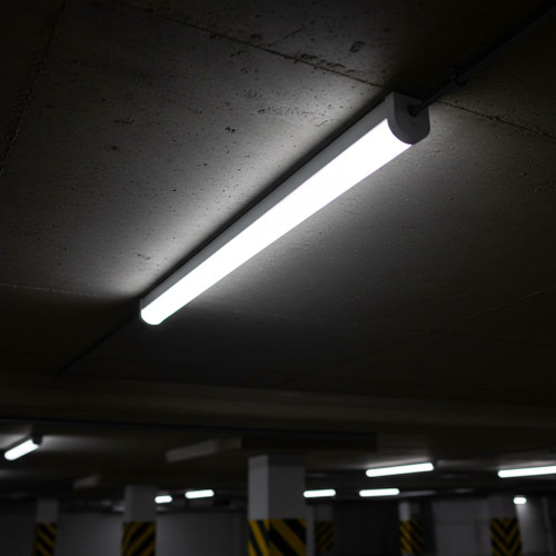 LED Batten Light 122cm 20W/40W Dual Wattage Tri-CCT 4400lm IP20