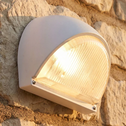 Bunker Light White Half Round 240V E27 60W IP53