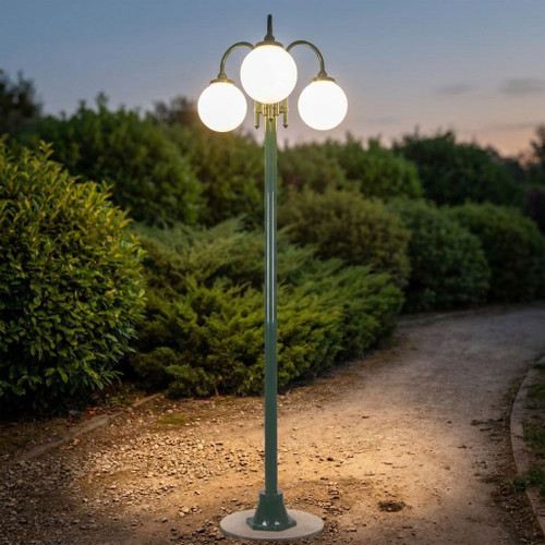 Sophisticated Triple Sphere Curved Arms Plain Post - Green E27 Made In Italy