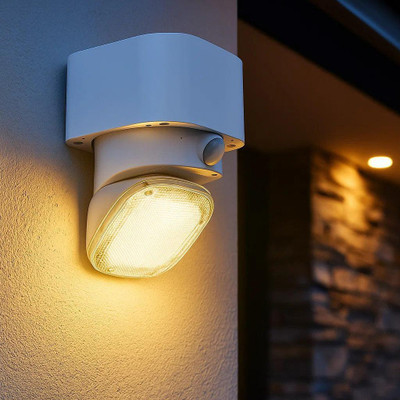 Solar Security Wall Light 2000lm 4000k IP65 IK08 | Lighting Style