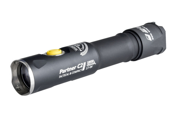 Armytek Partner C2 Pro v3 / Silver / XHP35 Warm / 1950lm / TIR 20Â°:80Â° / 1x18650