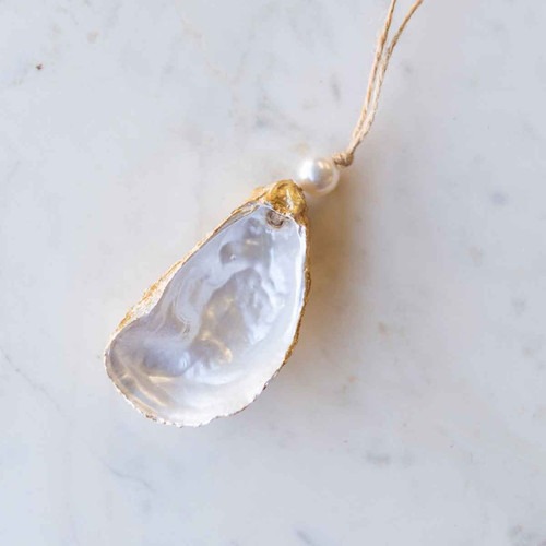 Oyster Ornament Gold/Pearl 3"