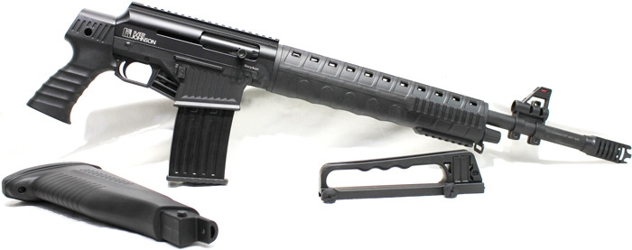 Iver Johnson Stryker 12GA AR-Style Shotgun – 20″ Barrel, 5-Round Capacity, Black Synthetic 712195498523