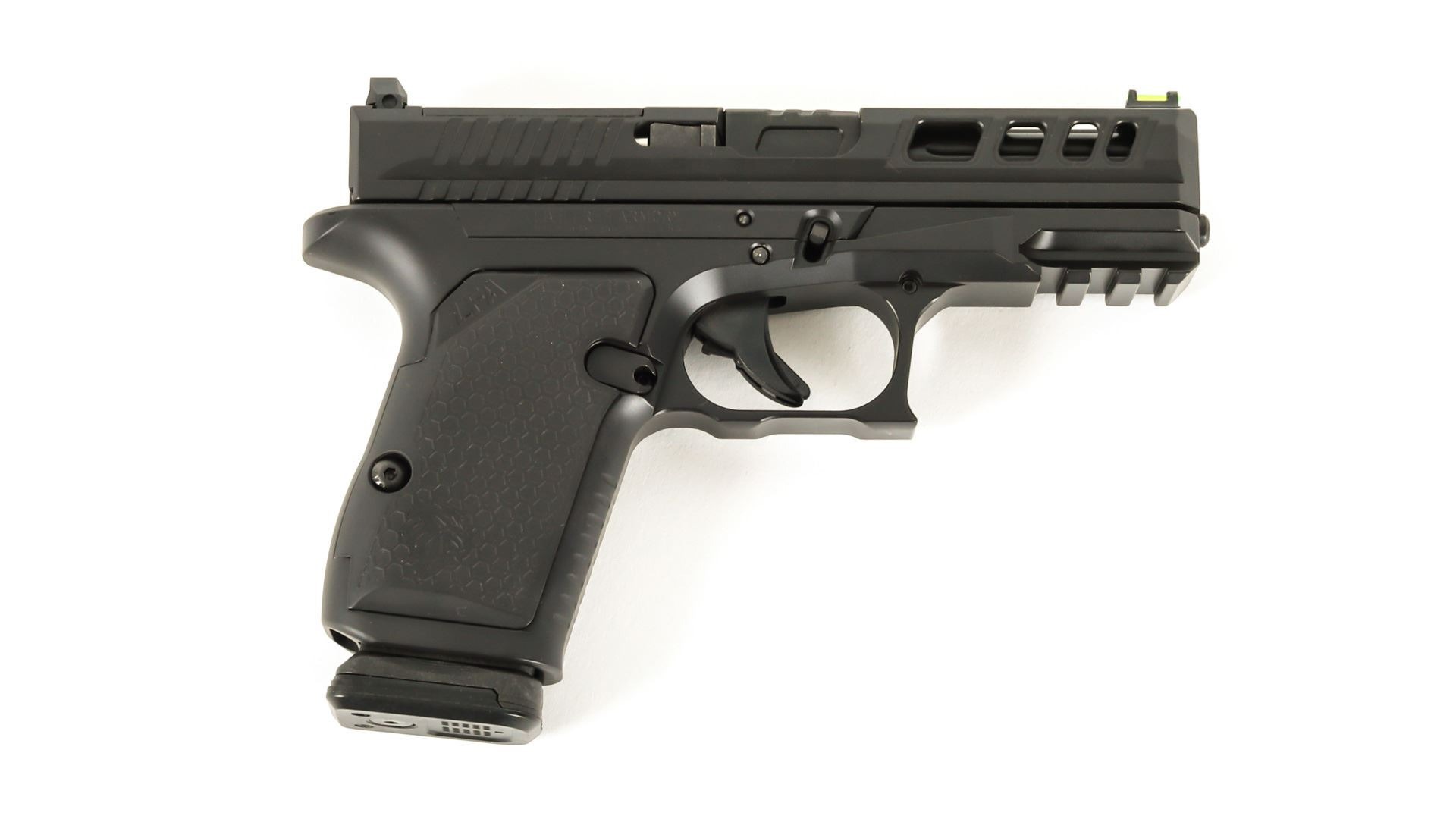 Live Free Armory AMP Compact Pistol - Black | 9mm | 3.9" Fluted Barrel (Ported) | 15rd | Optic Cut