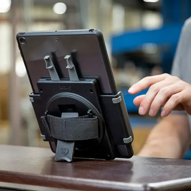 Squeeze Universal Tablet Holder