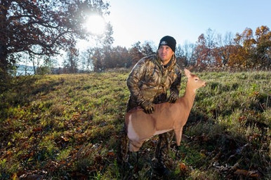 Montana Decoy Whitetail Dreamy Doe Decoy