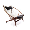 Hoop Chair Ash Wood, Black Leather