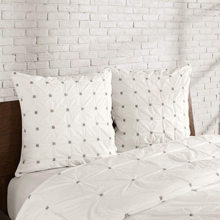 Cassie 3 Piece Queen Elastic Embroidered Cotton Comforter Set, White