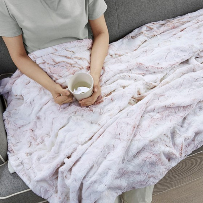 Sachi Oversized Faux Fur Throw, Blush