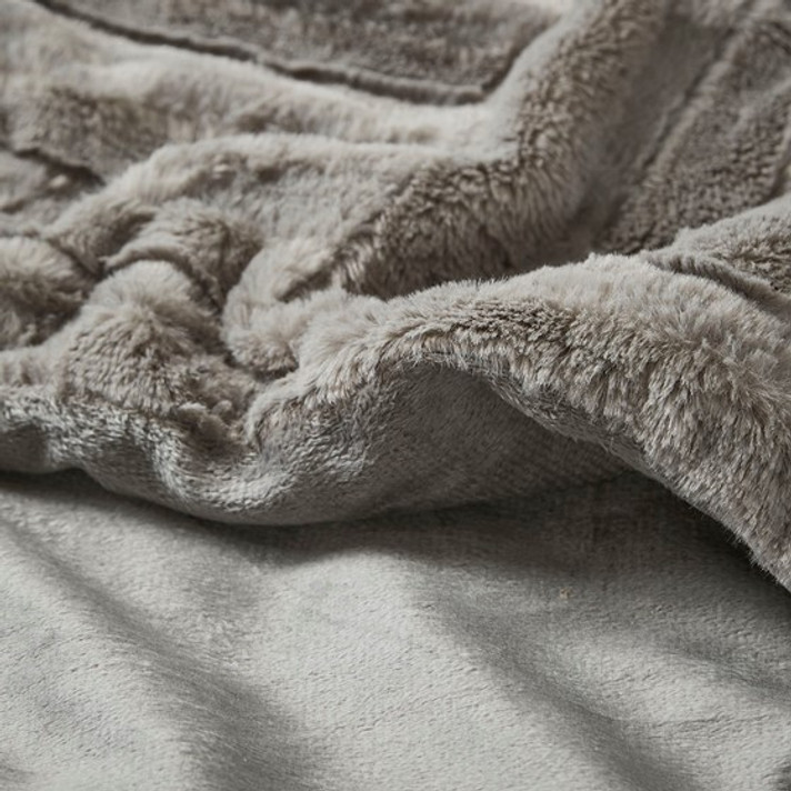 Arctica Ultra Plush Down Alternative Throw