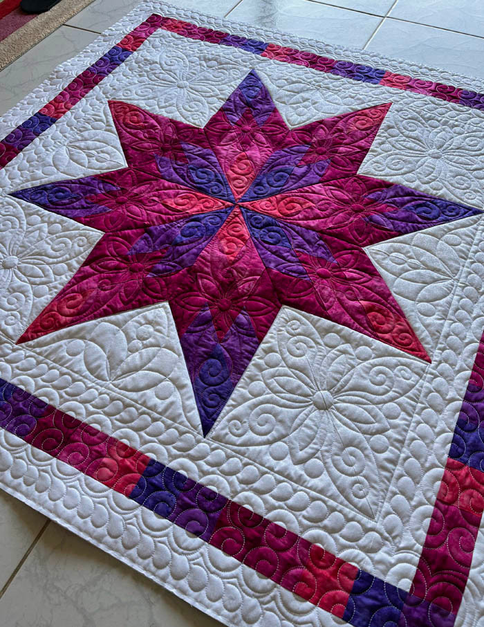 Swirling Suzie 45 Degree Diamond Quilt Block For Sale