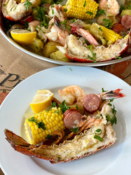 "Wild Caught vs. Farmed: How to Choose First-Class Seafood for Sustainable Consumption"