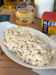 1/3 Jumbo & 2/3 Lump, this mix is a perfect blend of juicy, tender Blue Crab meat!