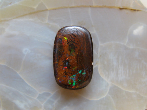 Boulder opal