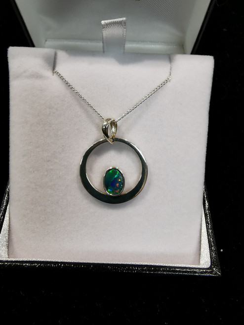 pt01057 1xW stg doublet opal pendant