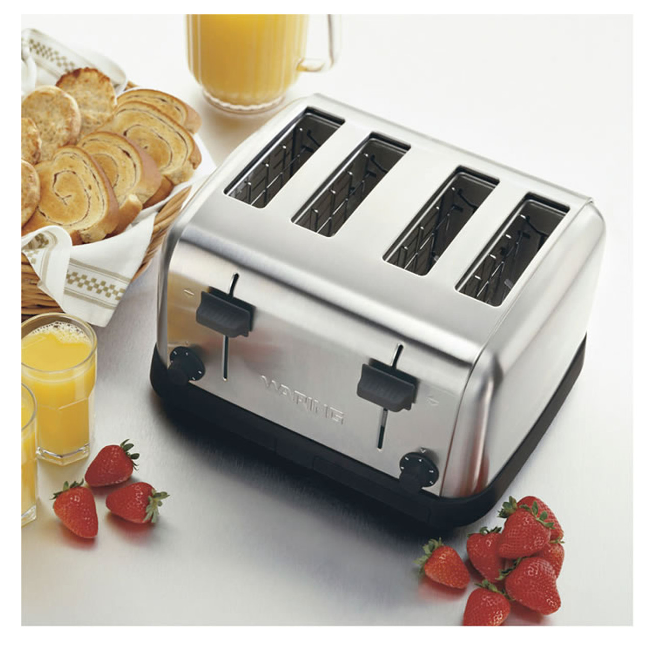 Waring Commercial Heavy-Duty 4-Slot Switchable Bread & Bagel Toaster