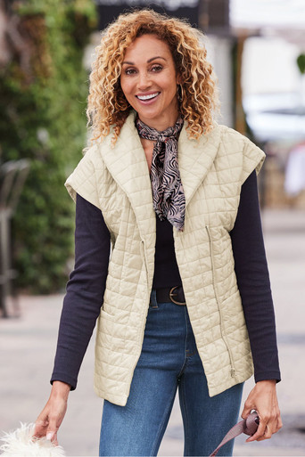 Daybreaker Lightweight Quilted Vest - thumbnail 10