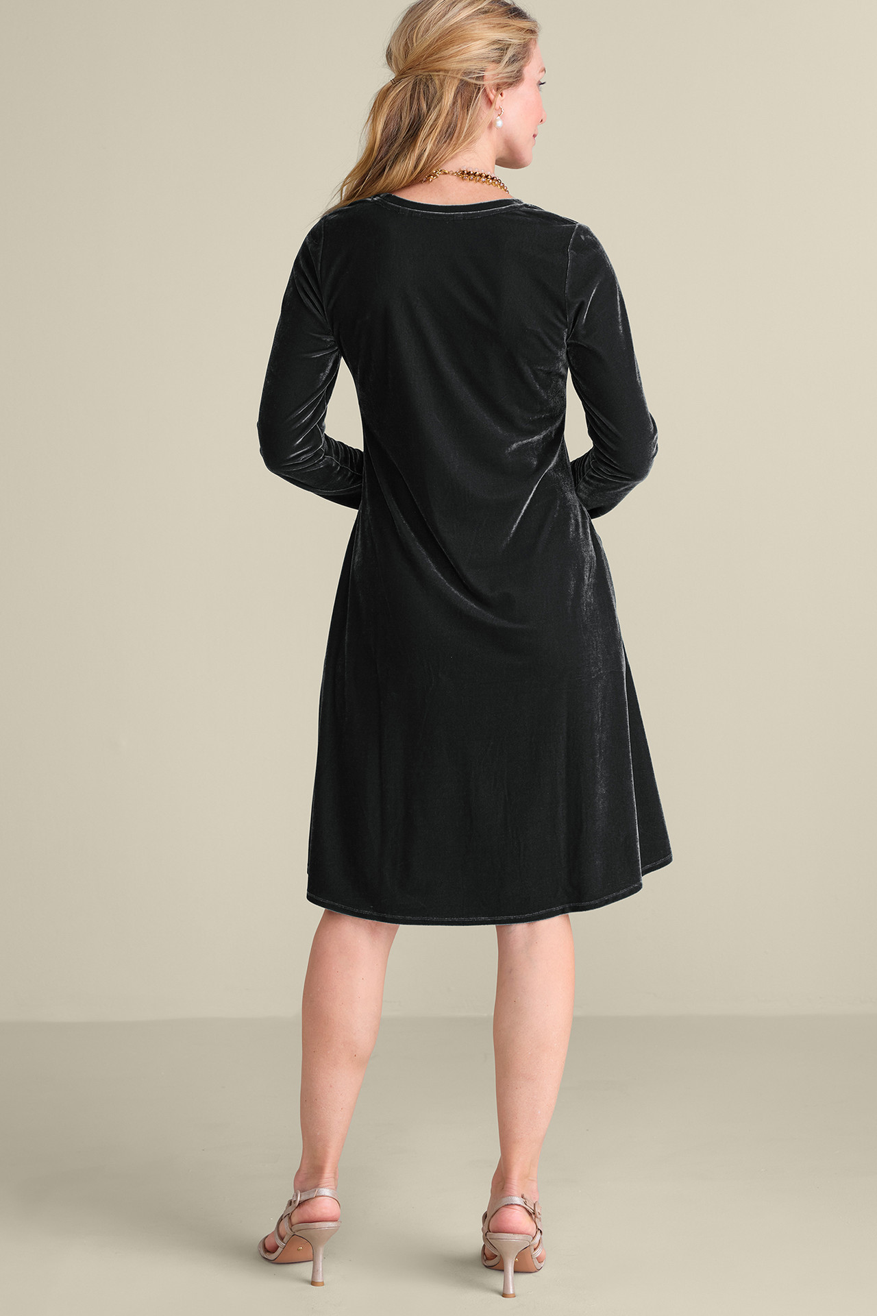 Short Santiago Velvet Dress - thumbnail 3