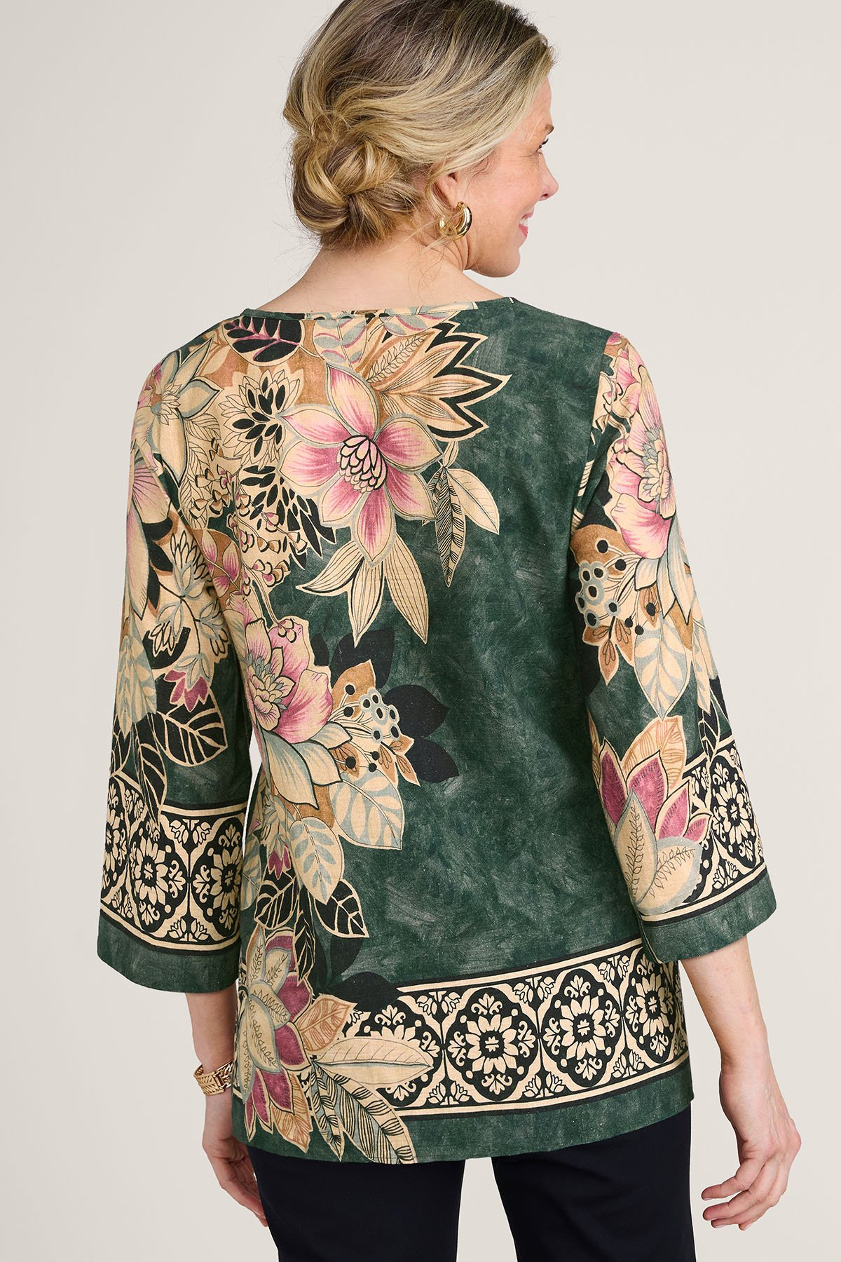 Wildflower V Neck ¾ Slv Tunic - thumbnail 3
