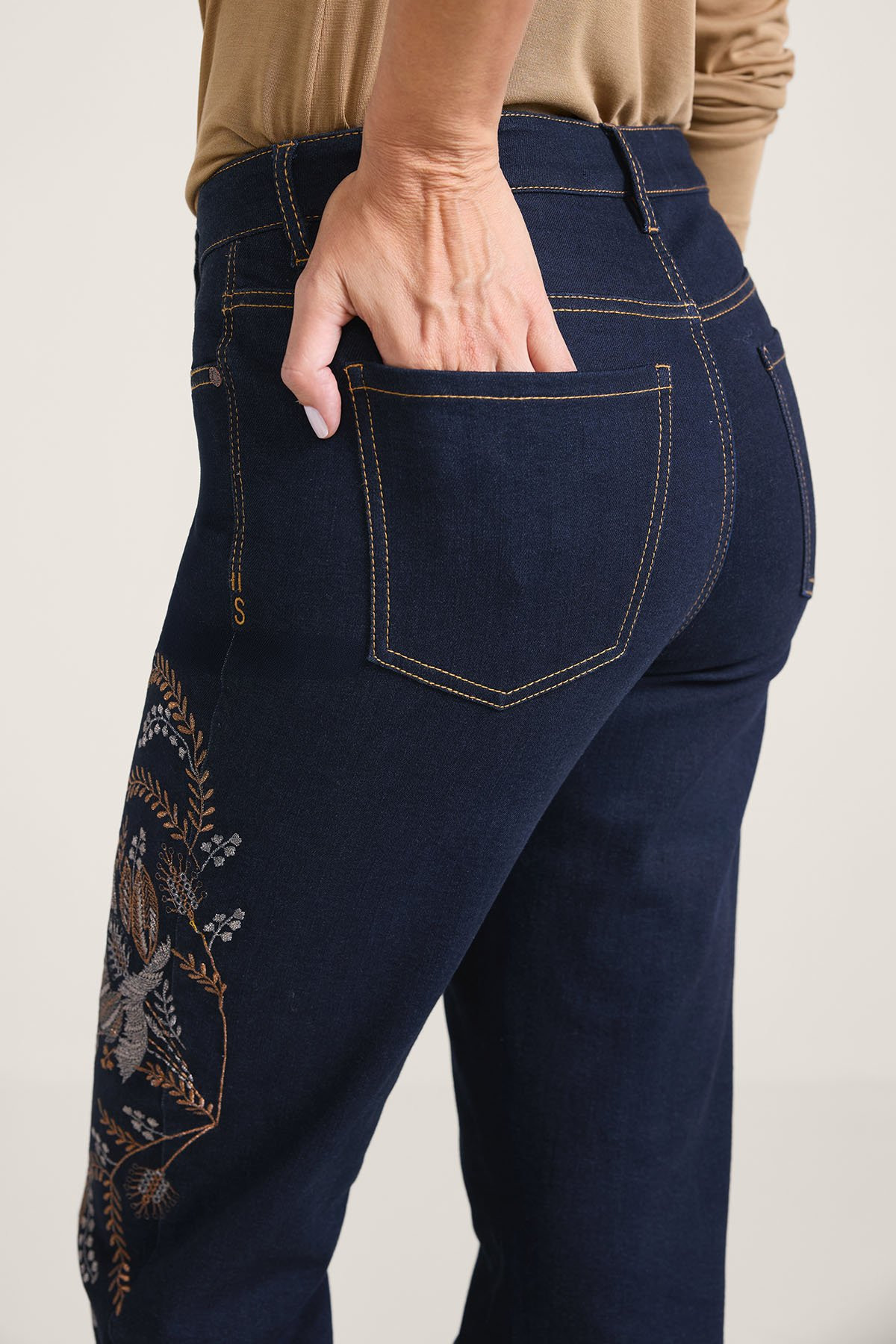 Metallic Embroidered Straight Leg Jeans - thumbnail 4