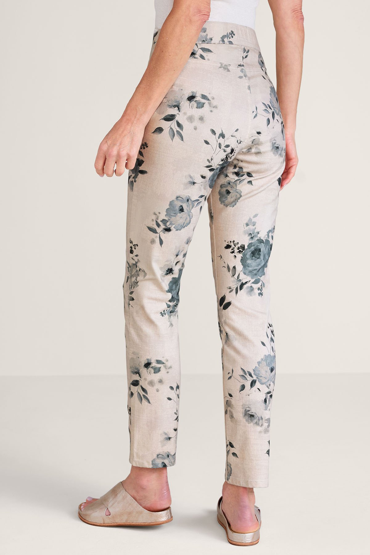 Shadow Floral Slim Leg Pull On Jeans - thumbnail 4