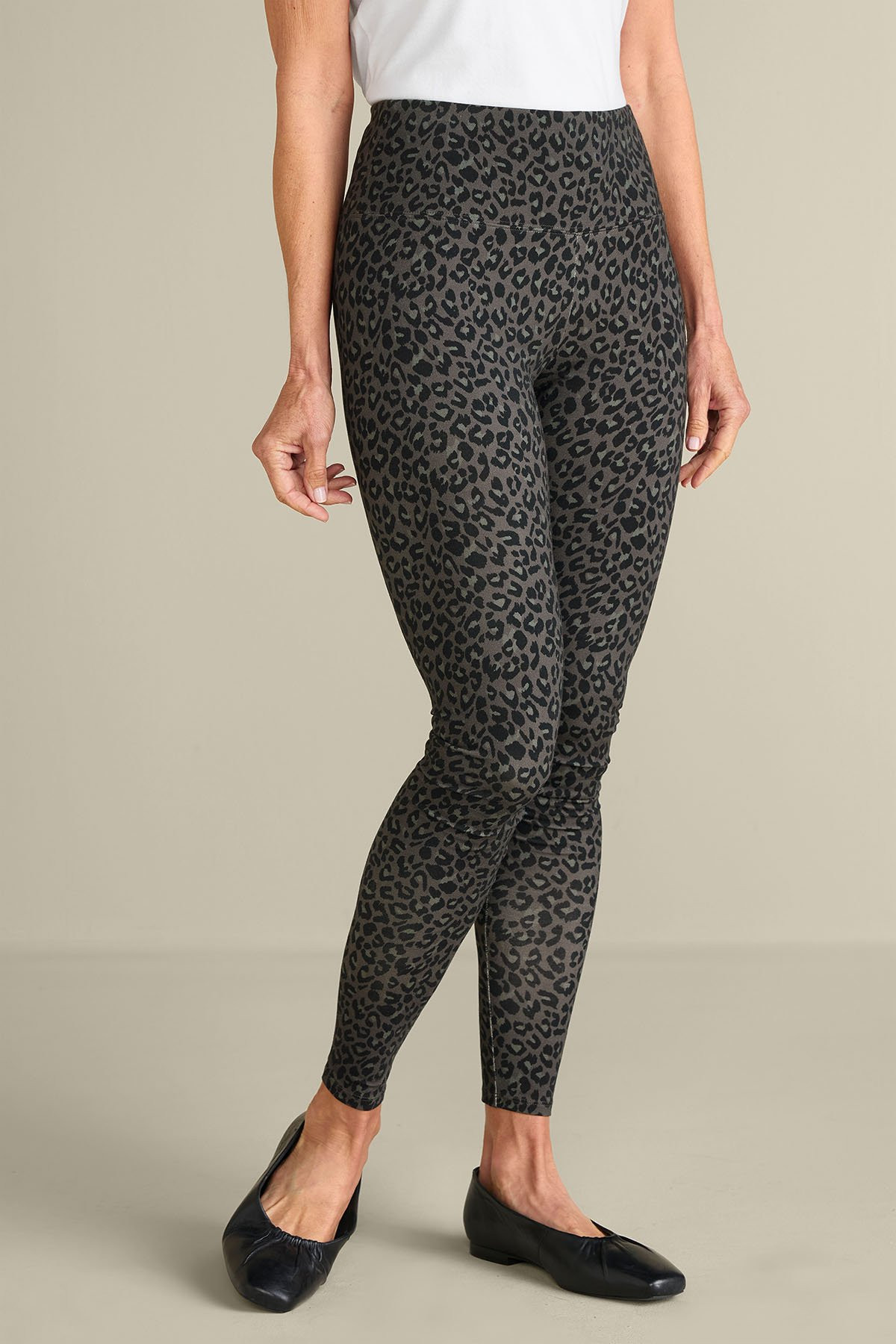 Must Have Leopard Spot Leggings - thumbnail 3