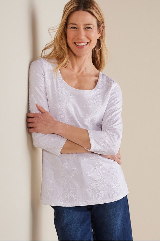 Linnea Embroidered 3/4 Sleeve Tee - thumbnail 3