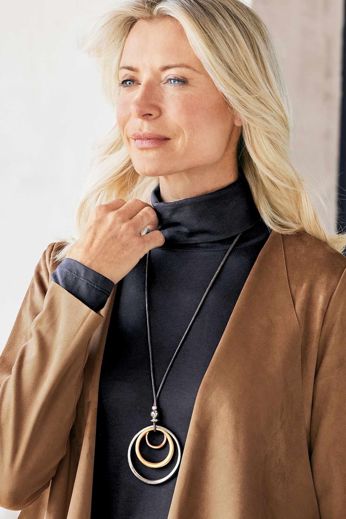 Martha Mixed Metal Pendant Necklace