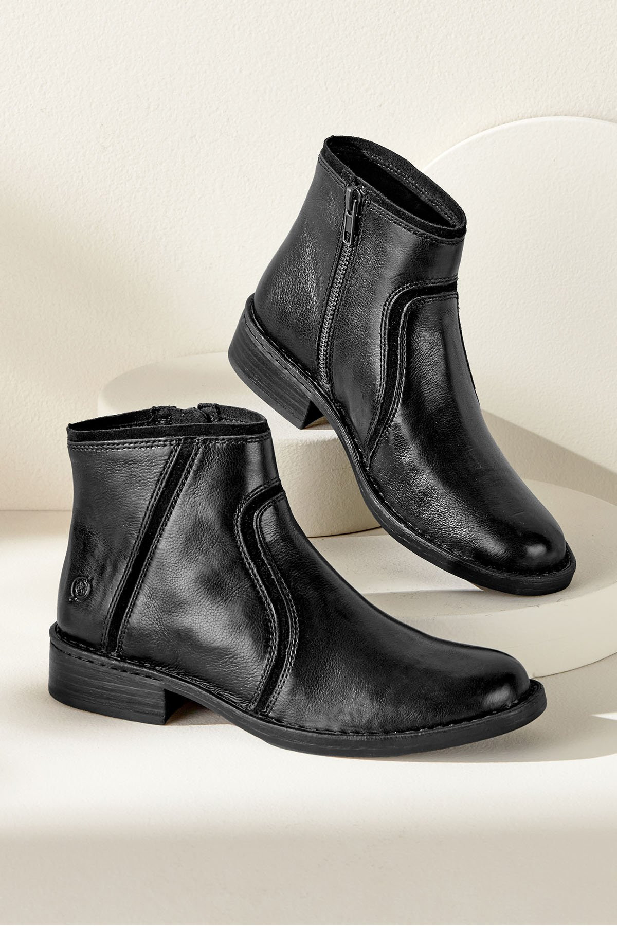 Born Cincy Leather Booties