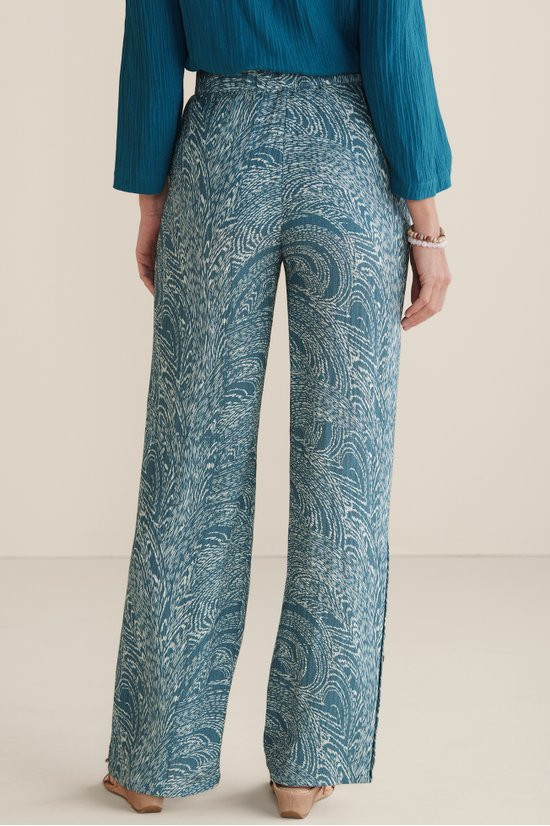 2ew35__abstract-multi_2