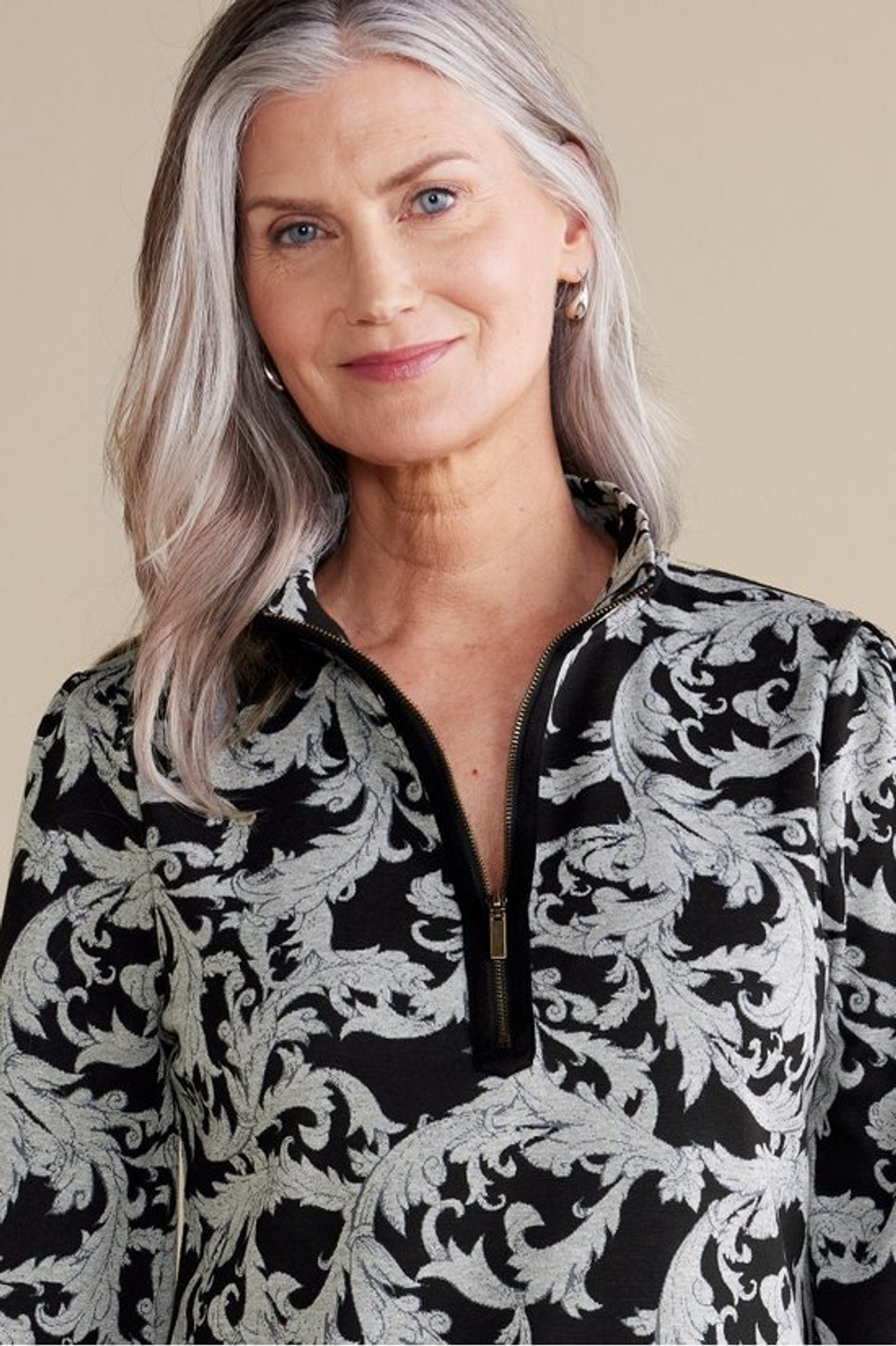 2ga43__neutral-scroll_6