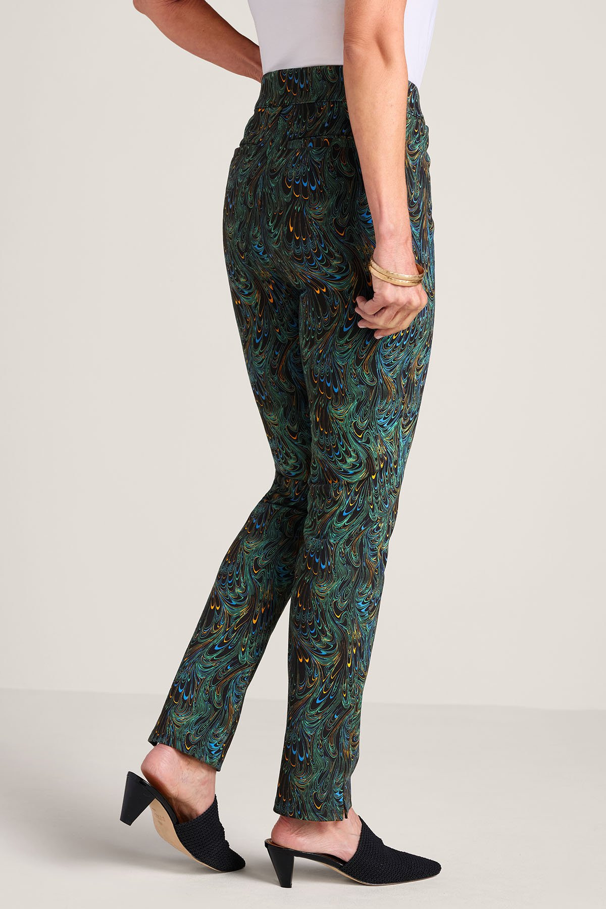 2gm70__black-marbled-peacock_3