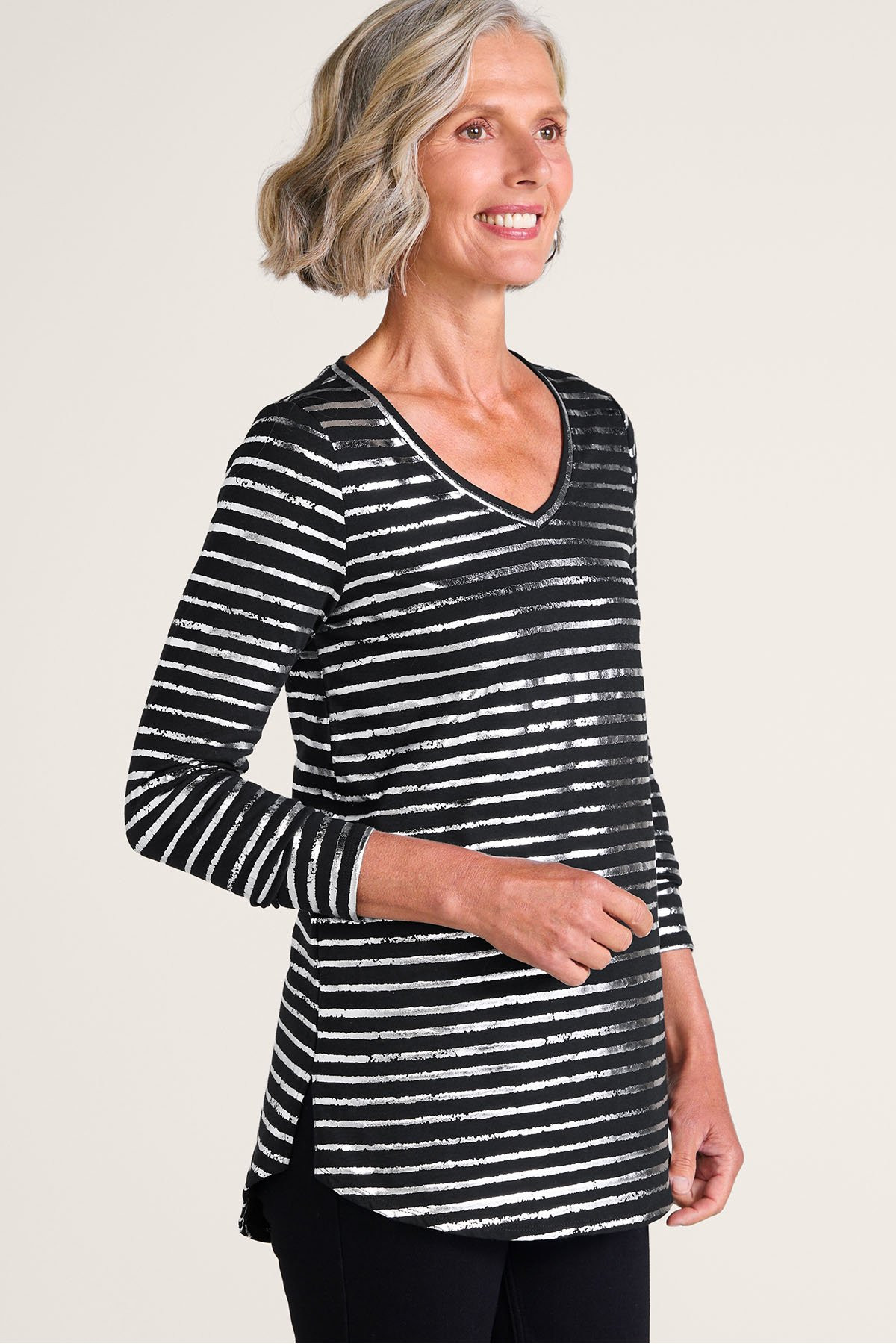 2gn18__black-silver-foil-stripe_0