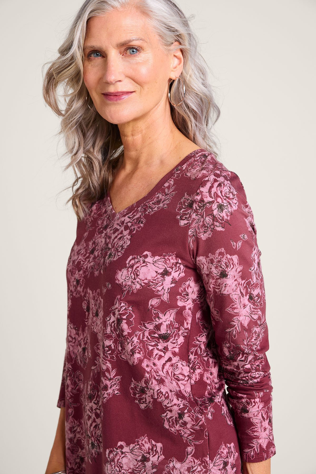 2gn18__textured-floral-wine_5