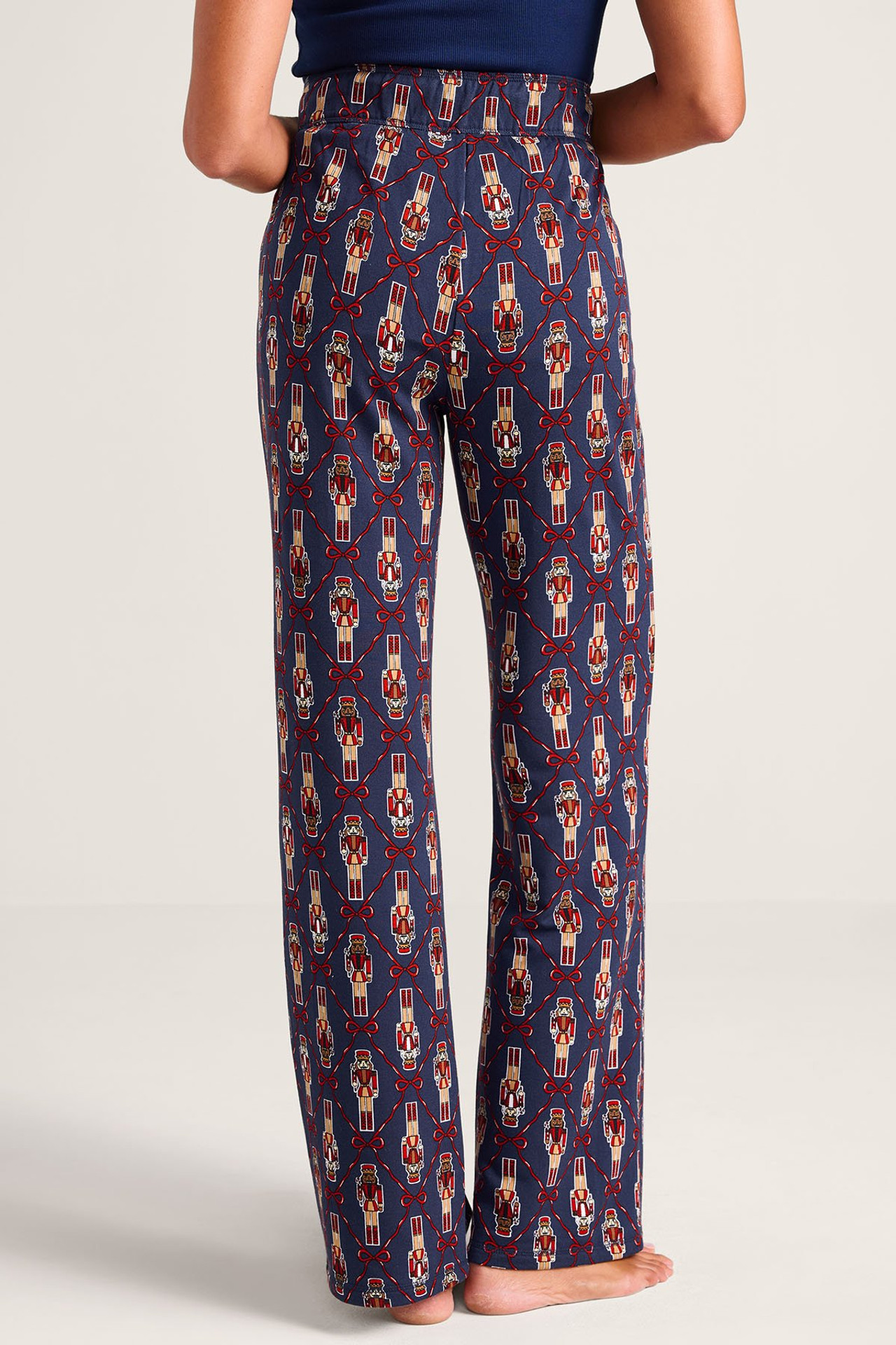 2gr69__nutcrackers_3