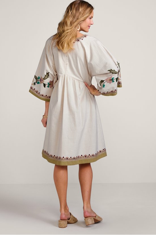 2gv64__growing-garden-placed_2